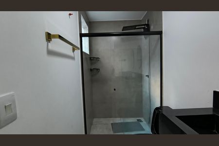 Casa de condomínio para alugar com 220m², 3 quartos e 2 vagas Casa de condomínio para alugar com 220m², 3 quartos e 2 vagasBanheiro da Suíte