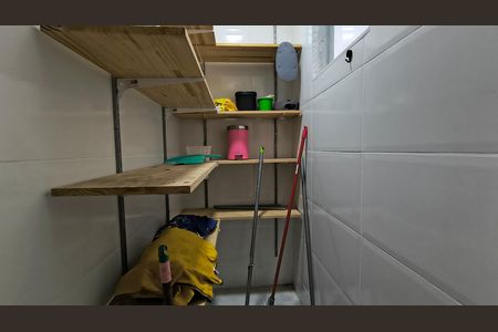 Casa de condomínio para alugar com 220m², 3 quartos e 2 vagas Casa de condomínio para alugar com 220m², 3 quartos e 2 vagasDespensa