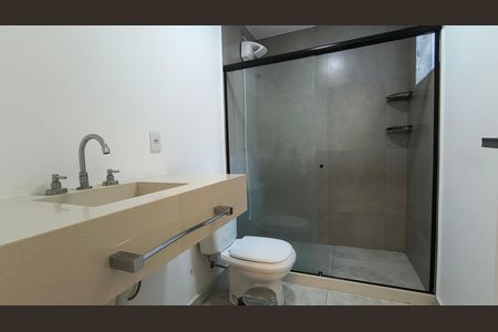 Casa de condomínio para alugar com 220m², 3 quartos e 2 vagas Casa de condomínio para alugar com 220m², 3 quartos e 2 vagasBanheiro Social