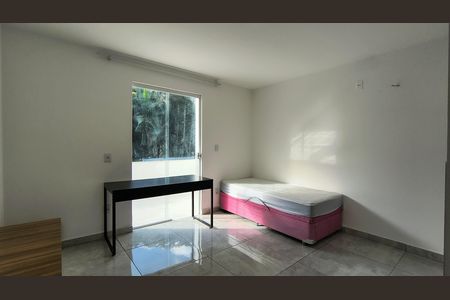 Casa de condomínio para alugar com 220m², 3 quartos e 2 vagas Casa de condomínio para alugar com 220m², 3 quartos e 2 vagasQuarto 1