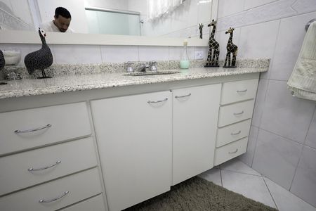 Apartamento à venda com 140m², 4 quartos e 2 vagasBanheiro