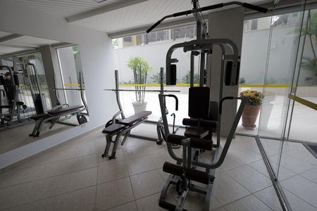 Apartamento à venda com 140m², 4 quartos e 2 vagasÁrea comum - Academia