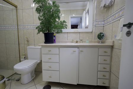 Apartamento à venda com 140m², 4 quartos e 2 vagasBanheiro Suíte