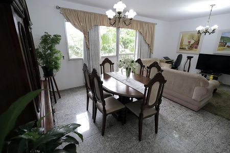 Apartamento à venda com 140m², 4 quartos e 2 vagasSala de Jantar
