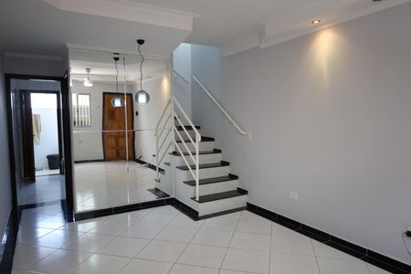 Sala de casa para alugar com 2 quartos, 86m² em Jardim Samambaia, São Paulo