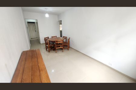 Sala de apartamento para alugar com 2 quartos, 66m² em Gonzaga, Santos
