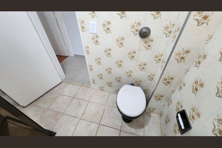 Apartamento para alugar com 66m², 2 quartos e 1 vaga Apartamento para alugar com 66m², 2 quartos e 1 vagaBanheiro