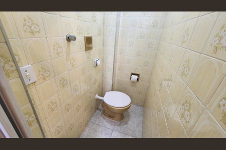 Apartamento para alugar com 66m², 2 quartos e 1 vaga Apartamento para alugar com 66m², 2 quartos e 1 vagaBanheiro de Serviço