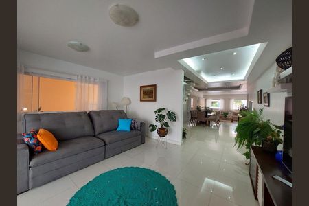 Casa à venda com 4 quartos, 640m² em Barra da Tijuca, Rio de Janeiro