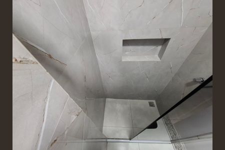 Apartamento à venda com 29m², 1 quarto e sem vaga Apartamento à venda com 29m², 1 quarto e sem vagaBanheiro Social