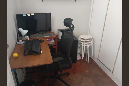 Apartamento à venda com 75m², 2 quartos e sem vaga