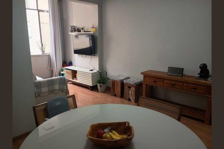 Apartamento à venda com 75m², 2 quartos e sem vaga