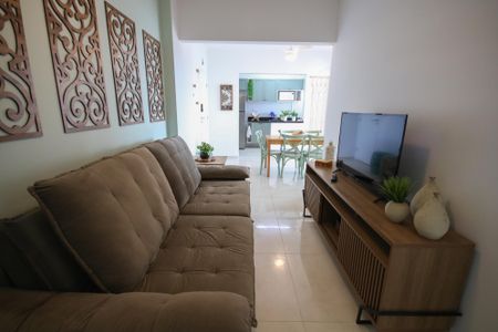 Sala  de apartamento para alugar com 2 quartos, 146m² em Maracanã, Praia Grande