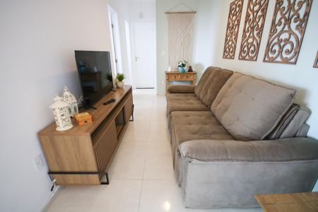 Sala  de apartamento para alugar com 2 quartos, 146m² em Maracanã, Praia Grande