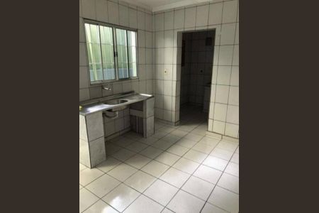 Casa à venda com 160m², 3 quartos e 4 vagas Casa à venda com 160m², 3 quartos e 4 vagasCozinha 2