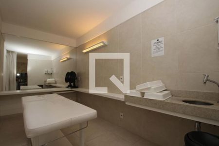 Apartamento à venda com 246m², 3 quartos e 4 vagas Apartamento à venda com 246m², 3 quartos e 4 vagasSPA