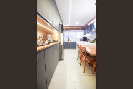 Apartamento à venda com 246m², 3 quartos e 4 vagasCozinha