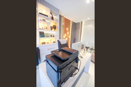 Apartamento à venda com 246m², 3 quartos e 4 vagasEscritório