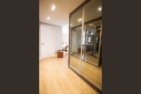 Apartamento à venda com 246m², 3 quartos e 4 vagasCloset da suíte 1