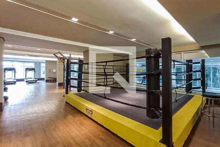 Apartamento à venda com 246m², 3 quartos e 4 vagas Apartamento à venda com 246m², 3 quartos e 4 vagasÁrea comum - Academia