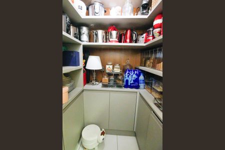 Apartamento à venda com 246m², 3 quartos e 4 vagasDespensa