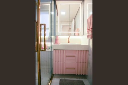 Apartamento à venda com 246m², 3 quartos e 4 vagasBanheiro da Suíte 2