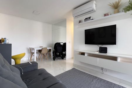 Apartamento à venda com 65m², 2 quartos e 1 vagaSala