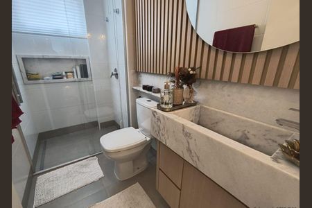 Banheiro de apartamento para alugar com 2 quartos, 80m² em Buritis, Belo Horizonte