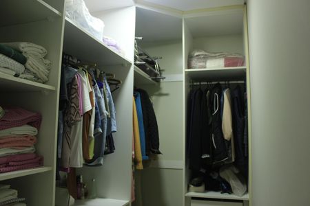Casa à venda com 166m², 3 quartos e 2 vagasCloset do Quarto 3