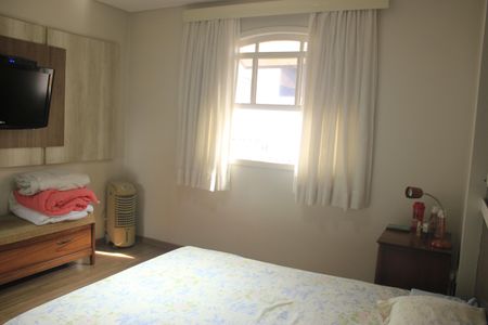 Casa à venda com 166m², 3 quartos e 2 vagasQuarto 3