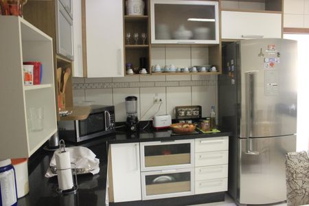 Casa à venda com 166m², 3 quartos e 2 vagasCozinha