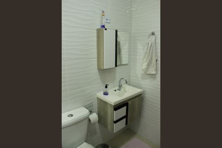 Casa à venda com 166m², 3 quartos e 2 vagasBanheiro Social 2