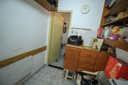 Casa à venda com 300m², 3 quartos e 6 vagas Casa à venda com 300m², 3 quartos e 6 vagasQuarto de Serviço