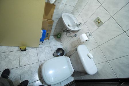 Casa à venda com 300m², 3 quartos e 6 vagas Casa à venda com 300m², 3 quartos e 6 vagasBanheiro de Serviço