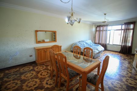 Casa à venda com 300m², 3 quartos e 6 vagas Casa à venda com 300m², 3 quartos e 6 vagasSala de Jantar