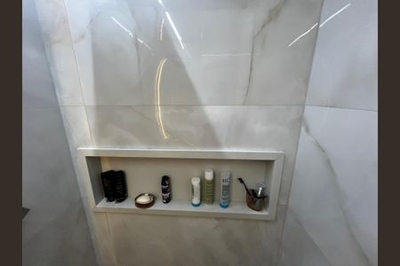 Apartamento à venda com 50m², 2 quartos e 1 vaga Apartamento à venda com 50m², 2 quartos e 1 vagaBanheiro Social