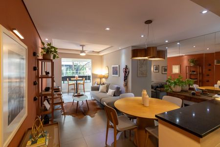 Sala de apartamento à venda com 3 quartos, 85m² em Vila Olímpia, São Paulo