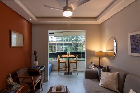 Sala de apartamento à venda com 3 quartos, 85m² em Vila Olímpia, São Paulo