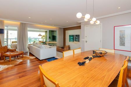 Apartamento para alugar com 165m², 3 quartos e 3 vagasSala