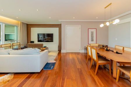 Apartamento para alugar com 165m², 3 quartos e 3 vagasSala