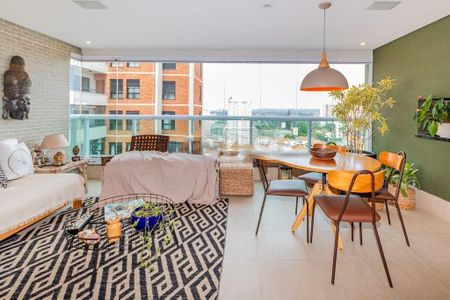 Apartamento para alugar com 165m², 3 quartos e 3 vagasVaranda