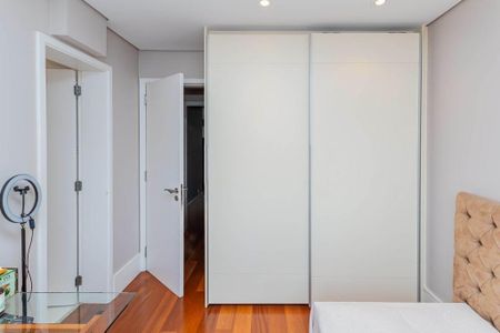 Apartamento para alugar com 165m², 3 quartos e 3 vagasSuíte 1