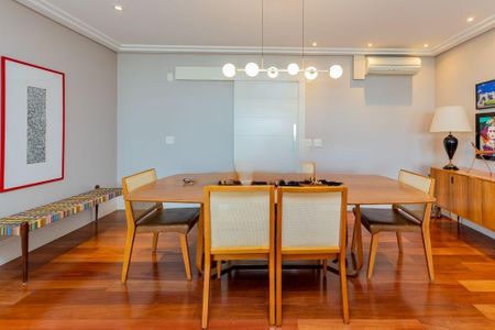 Apartamento para alugar com 165m², 3 quartos e 3 vagasSala