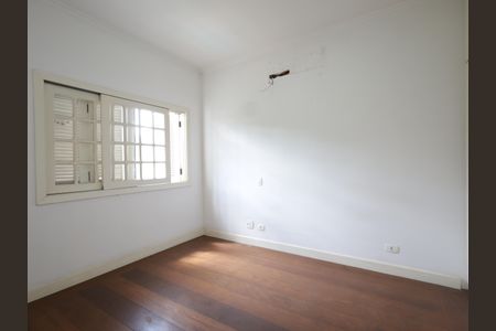 Casa de condomínio à venda com 420m², 3 quartos e 3 vagasSuíte 1