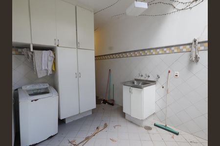 Casa de condomínio à venda com 420m², 3 quartos e 3 vagasÁrea de Serviço