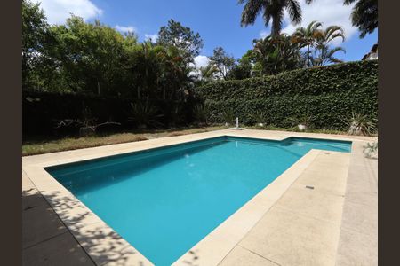 Casa de condomínio à venda com 420m², 3 quartos e 3 vagasPiscina