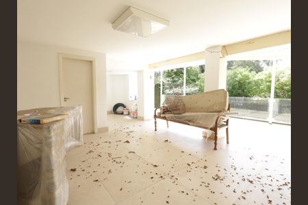 Casa de condomínio à venda com 420m², 3 quartos e 3 vagasÁrea externa