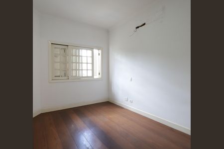 Casa de condomínio à venda com 420m², 3 quartos e 3 vagasSuíte 2