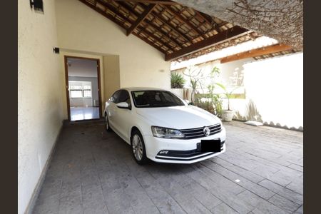 Casa de condomínio à venda com 420m², 3 quartos e 3 vagasGaragem