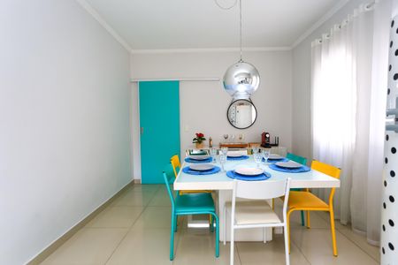 Casa à venda com 205m², 3 quartos e 2 vagasCozinha